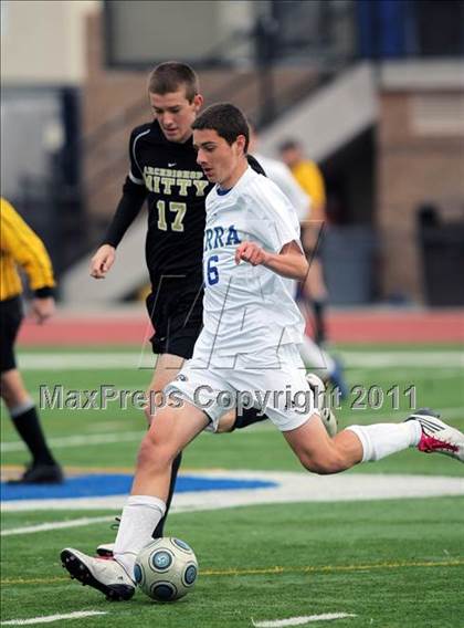 Thumbnail 2 in Archbishop Mitty @ Serra photogallery.
