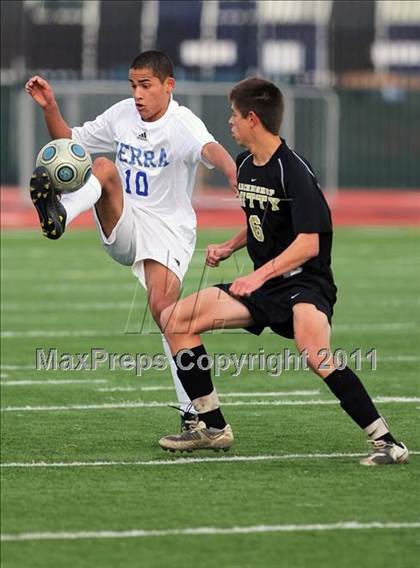 Thumbnail 1 in Archbishop Mitty @ Serra photogallery.