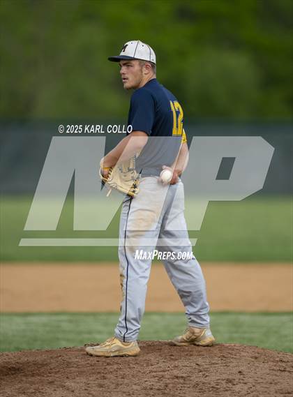 Thumbnail 1 in Moorefield @ Musselman photogallery.