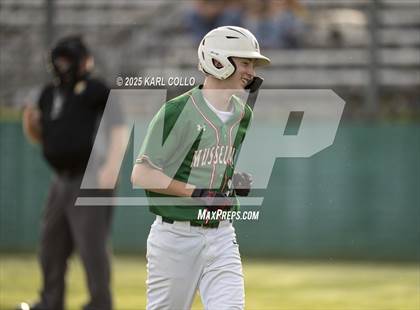 Thumbnail 1 in Moorefield @ Musselman photogallery.