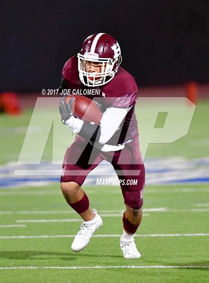 Thumbnail 2 in Jefferson vs Highlands photogallery.