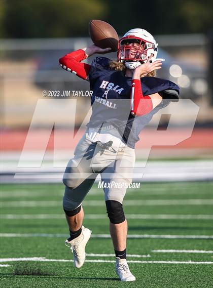 Thumbnail 2 in Trinity Christian vs Dallas HSAA (scrimmage) photogallery.