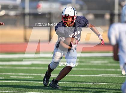 Thumbnail 1 in Trinity Christian vs Dallas HSAA (scrimmage) photogallery.
