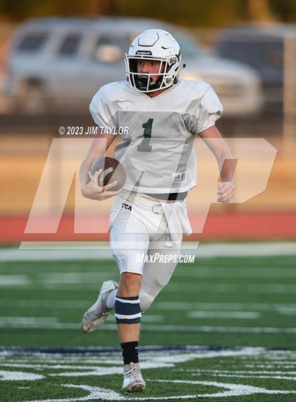 Thumbnail 1 in Trinity Christian vs Dallas HSAA (scrimmage) photogallery.
