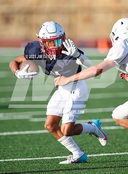 Thumbnail 2 in Trinity Christian vs Dallas HSAA (scrimmage) photogallery.