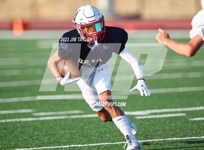Thumbnail 1 in Trinity Christian vs Dallas HSAA (scrimmage) photogallery.