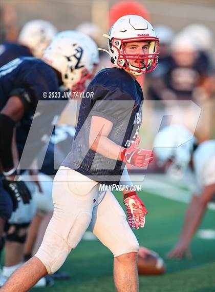 Thumbnail 3 in Trinity Christian vs Dallas HSAA (scrimmage) photogallery.