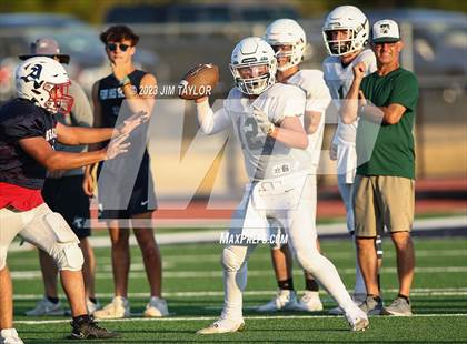 Thumbnail 1 in Trinity Christian vs Dallas HSAA (scrimmage) photogallery.
