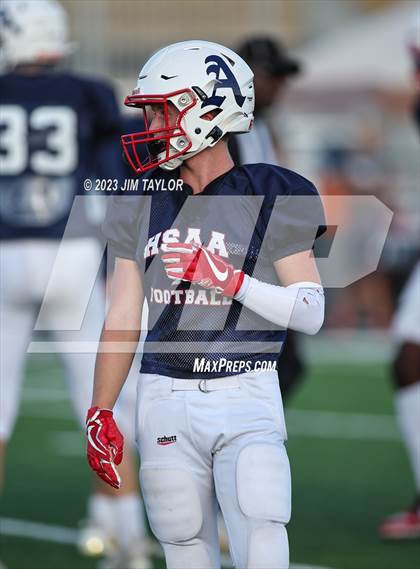 Thumbnail 3 in Trinity Christian vs Dallas HSAA (scrimmage) photogallery.