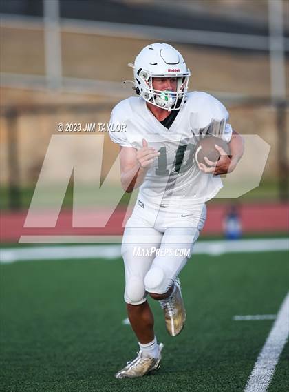 Thumbnail 2 in Trinity Christian vs Dallas HSAA (scrimmage) photogallery.