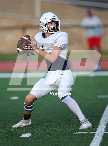 Thumbnail 2 in Trinity Christian vs Dallas HSAA (scrimmage) photogallery.