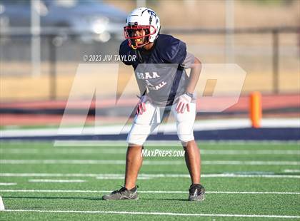 Thumbnail 3 in Trinity Christian vs Dallas HSAA (scrimmage) photogallery.