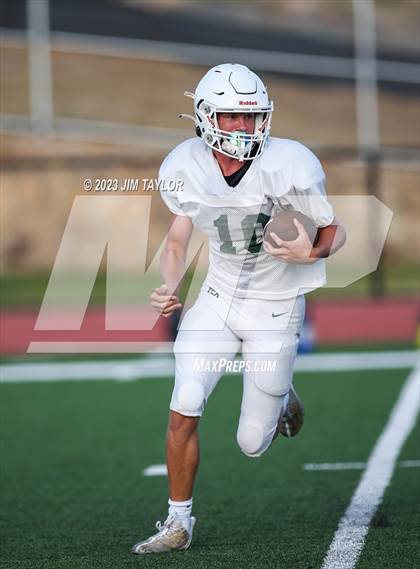 Thumbnail 1 in Trinity Christian vs Dallas HSAA (scrimmage) photogallery.