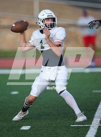 Thumbnail 3 in Trinity Christian vs Dallas HSAA (scrimmage) photogallery.