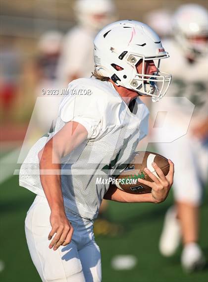Thumbnail 1 in Trinity Christian vs Dallas HSAA (scrimmage) photogallery.