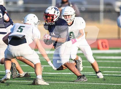 Thumbnail 2 in Trinity Christian vs Dallas HSAA (scrimmage) photogallery.