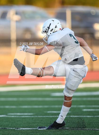Thumbnail 1 in Trinity Christian vs Dallas HSAA (scrimmage) photogallery.
