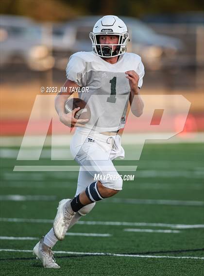 Thumbnail 3 in Trinity Christian vs Dallas HSAA (scrimmage) photogallery.