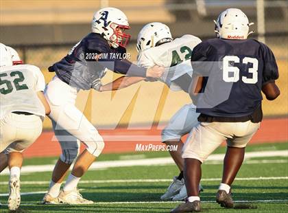 Thumbnail 3 in Trinity Christian vs Dallas HSAA (scrimmage) photogallery.