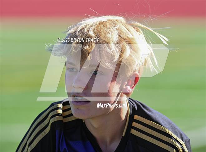 null - Photo 01