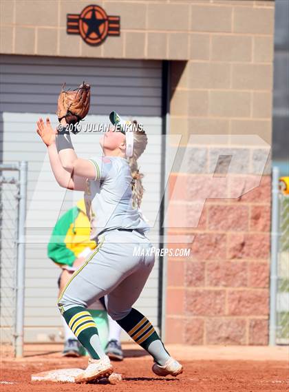 Thumbnail 3 in Bishop Manogue vs Timberline (Win The Pitch Tournament) photogallery.