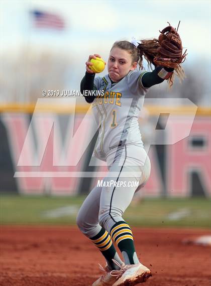 Thumbnail 3 in Bishop Manogue vs Timberline (Win The Pitch Tournament) photogallery.