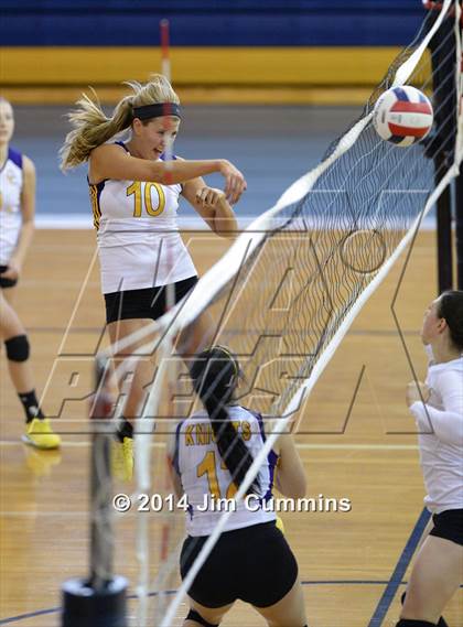 Thumbnail 1 in Chicago Christian vs Niles North (Eagle Invite) photogallery.