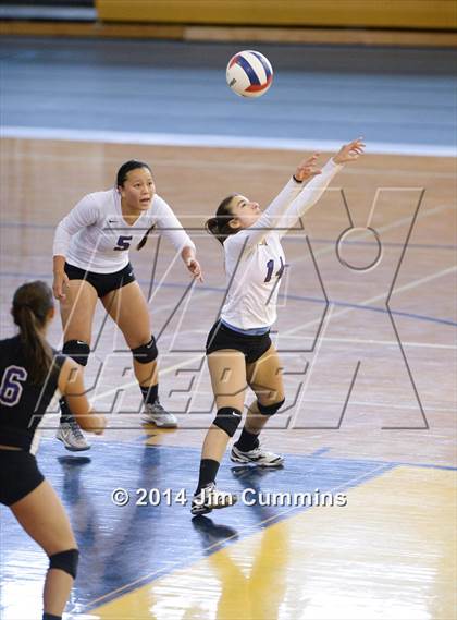 Thumbnail 3 in Chicago Christian vs Niles North (Eagle Invite) photogallery.