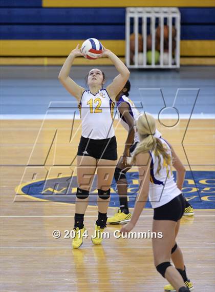 Thumbnail 1 in Chicago Christian vs Niles North (Eagle Invite) photogallery.