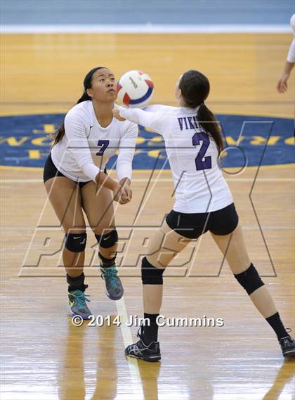 Thumbnail 3 in Chicago Christian vs Niles North (Eagle Invite) photogallery.