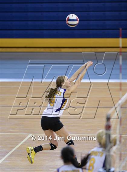 Thumbnail 3 in Chicago Christian vs Niles North (Eagle Invite) photogallery.