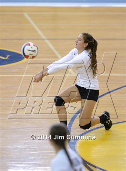Thumbnail 2 in Chicago Christian vs Niles North (Eagle Invite) photogallery.