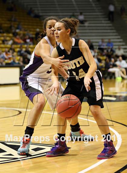 Thumbnail 1 in Mesa Ridge vs. Pueblo South (CHSAA 4A Semifinal) photogallery.