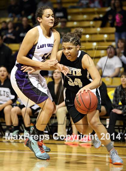 Thumbnail 1 in Mesa Ridge vs. Pueblo South (CHSAA 4A Semifinal) photogallery.