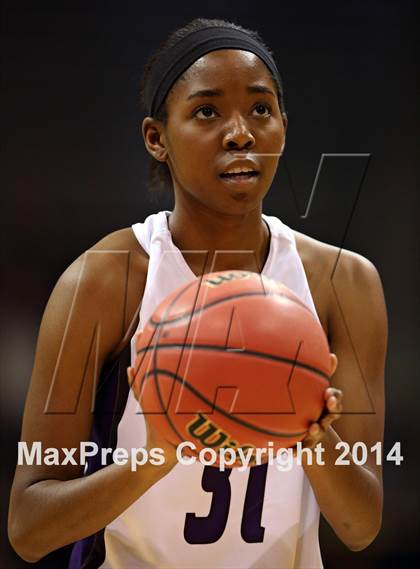 Thumbnail 2 in Mesa Ridge vs. Pueblo South (CHSAA 4A Semifinal) photogallery.