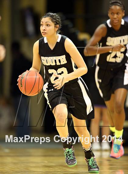 Thumbnail 3 in Mesa Ridge vs. Pueblo South (CHSAA 4A Semifinal) photogallery.