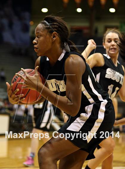 Thumbnail 2 in Mesa Ridge vs. Pueblo South (CHSAA 4A Semifinal) photogallery.