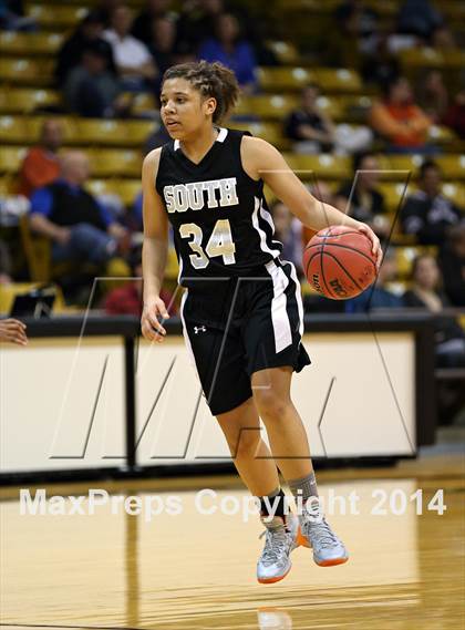 Thumbnail 3 in Mesa Ridge vs. Pueblo South (CHSAA 4A Semifinal) photogallery.