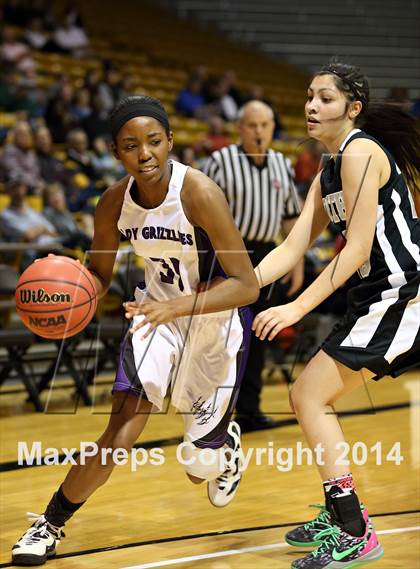 Thumbnail 2 in Mesa Ridge vs. Pueblo South (CHSAA 4A Semifinal) photogallery.