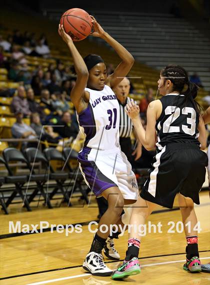 Thumbnail 1 in Mesa Ridge vs. Pueblo South (CHSAA 4A Semifinal) photogallery.