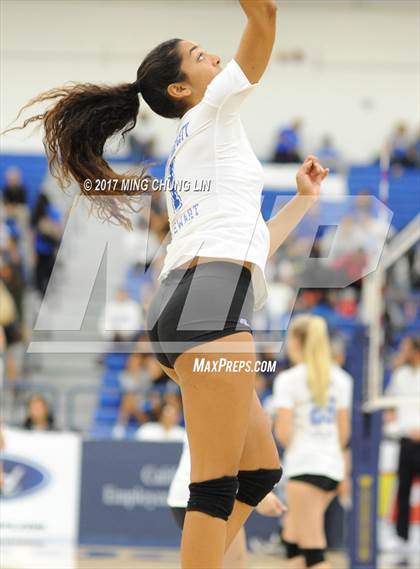 Thumbnail 3 in Culver City vs. Santa Monica (CIF SS D4 Final) photogallery.