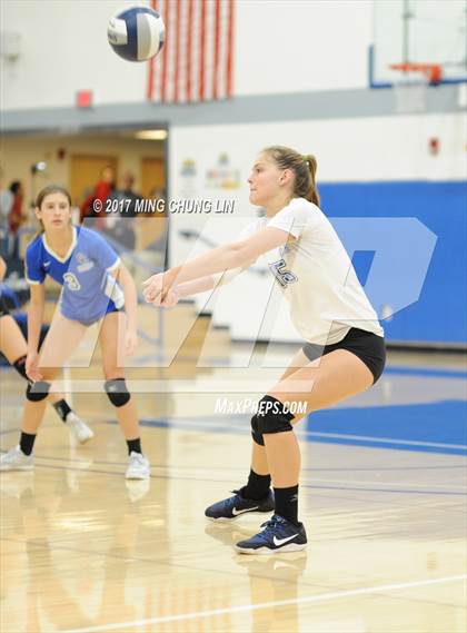 Thumbnail 3 in Culver City vs. Santa Monica (CIF SS D4 Final) photogallery.
