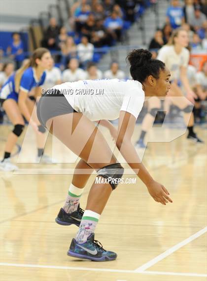 Thumbnail 3 in Culver City vs. Santa Monica (CIF SS D4 Final) photogallery.