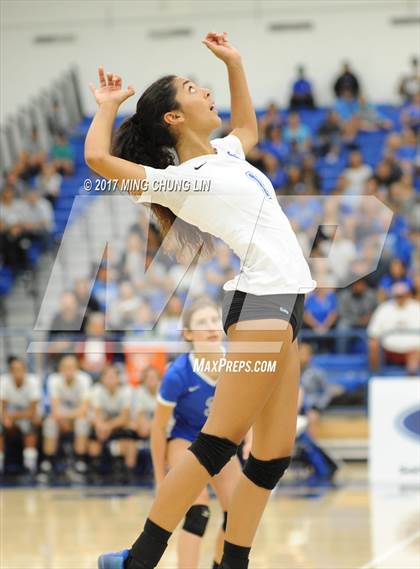 Thumbnail 2 in Culver City vs. Santa Monica (CIF SS D4 Final) photogallery.