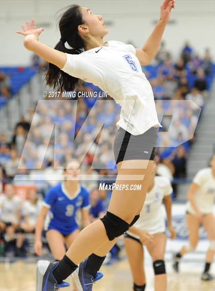 Thumbnail 3 in Culver City vs. Santa Monica (CIF SS D4 Final) photogallery.