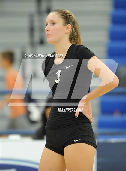 Thumbnail 2 in Culver City vs. Santa Monica (CIF SS D4 Final) photogallery.