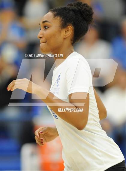Thumbnail 3 in Culver City vs. Santa Monica (CIF SS D4 Final) photogallery.