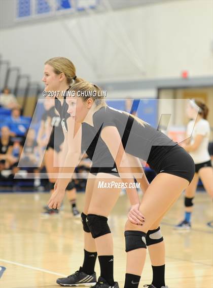 Thumbnail 2 in Culver City vs. Santa Monica (CIF SS D4 Final) photogallery.