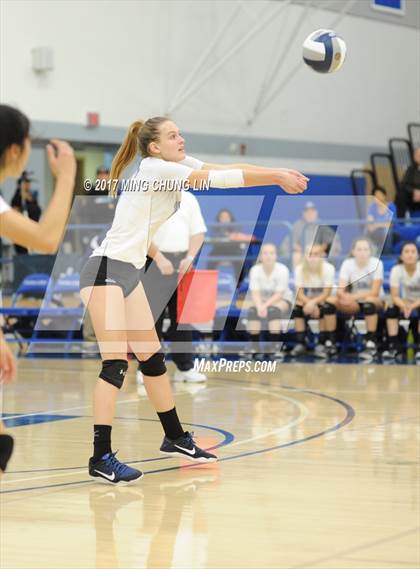 Thumbnail 3 in Culver City vs. Santa Monica (CIF SS D4 Final) photogallery.