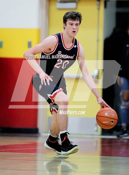 Thumbnail 1 in Brentwood School vs Taft photogallery.
